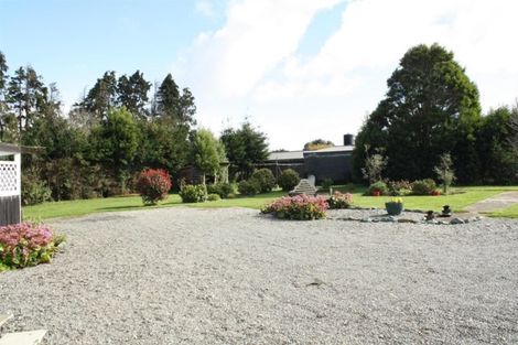 Photo of property in 33 Clifden Highway, Tuatapere, 9620