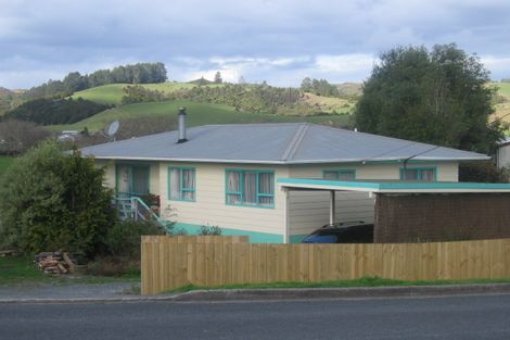 Photo of property in 82 King Street, Hikurangi, 0114