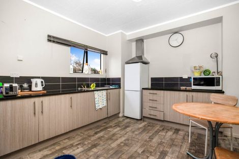 Photo of property in 6 Southview Place, Wattle Downs, Auckland, 2102