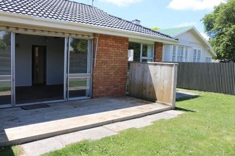 Photo of property in 9 Brightwater Terrace, Terrace End, Palmerston North, 4410