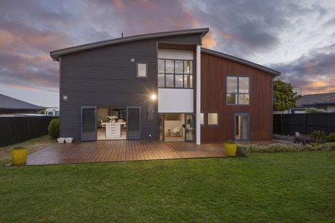 Photo of property in 51 Eastwood Rise, Waimairi Beach, Christchurch, 8083