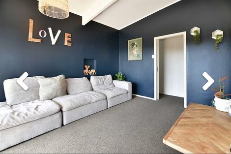 Photo of property in 21 Rimu Road, Stanmore Bay, Whangaparaoa, 0932