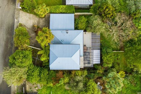 Photo of property in 34 Milton Terrace, Picton, 7220