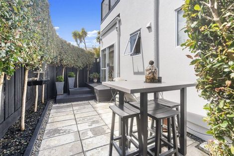 Photo of property in 1/21 Onepoto Road, Hauraki, Auckland, 0622