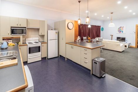 Photo of property in 132 Surrey Street, Forbury, Dunedin, 9012