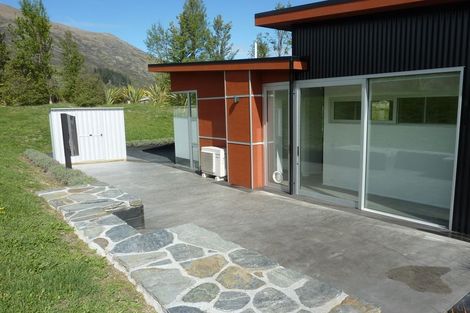Photo of property in 7 Widgeon Place, Lake Hayes, Queenstown, 9304