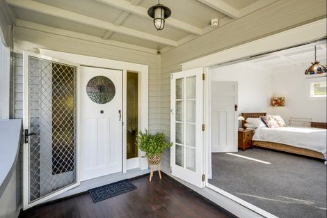 Photo of property in 128 Vigor Brown Street, Napier South, Napier, 4110