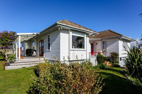 Photo of property in 41a Omata Road, Marfell, New Plymouth, 4310