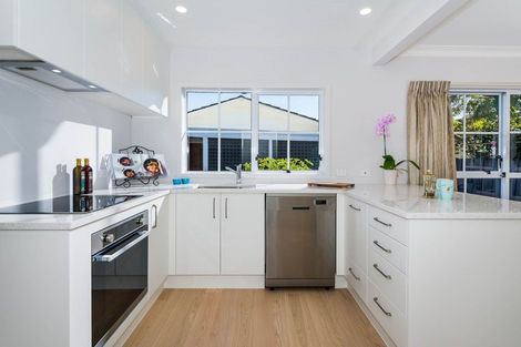 Photo of property in 2/6 Jutland Road, Hauraki, Auckland, 0622
