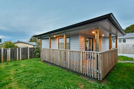 Photo of property in 11a Clayton Road, Manurewa, Auckland, 2102