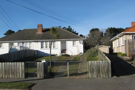 Photo of property in 111 Bowhill Road, New Brighton, Christchurch, 8083