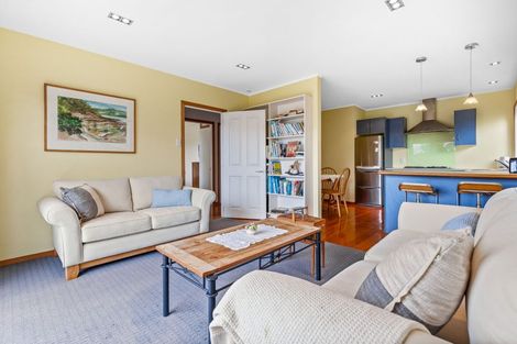 Photo of property in 344 Glengarry Road, Glen Eden, Auckland, 0602