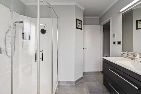 Photo of property in 9 Huetu Place, Bell Block, New Plymouth, 4312