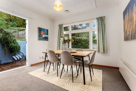 Photo of property in 62 Severn Street, Island Bay, Wellington, 6023