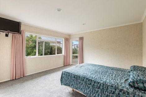 Photo of property in 18 Ashmore Drive, Frankleigh Park, New Plymouth, 4310