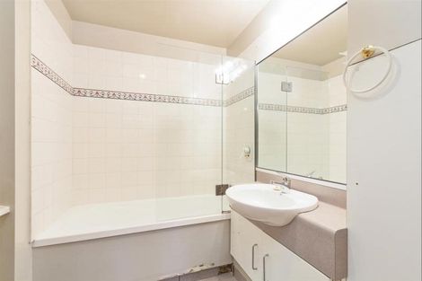 Photo of property in 1/21 Hewitts Road, Merivale, Christchurch, 8014