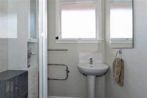 Photo of property in 176 Centaurus Road, Saint Martins, Christchurch, 8022