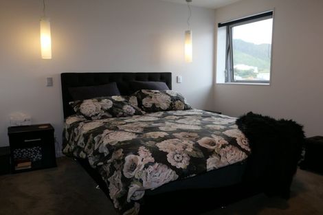 Photo of property in Montreaux Apartments, 9g/164 The Terrace, Wellington Central, Wellington, 6011