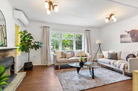 Photo of property in 464 High Street South, Carterton, 5713