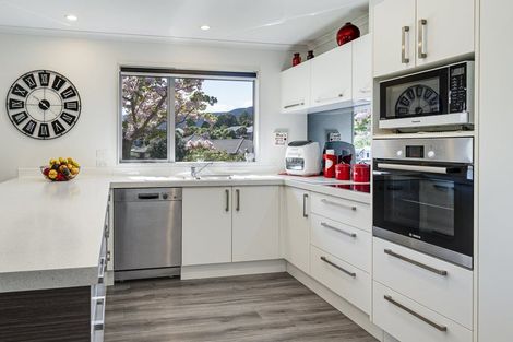 Photo of property in 77 Washbourn Drive, Richmond, 7020