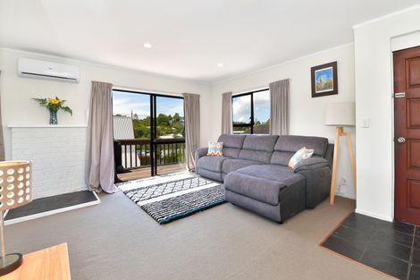 Photo of property in 360a Whangaparaoa Road, Stanmore Bay, Whangaparaoa, 0932