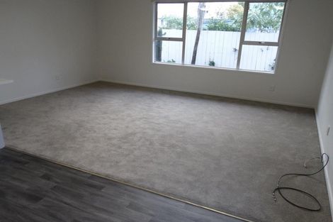 Photo of property in 31 Universal Drive, Henderson, Auckland, 0610