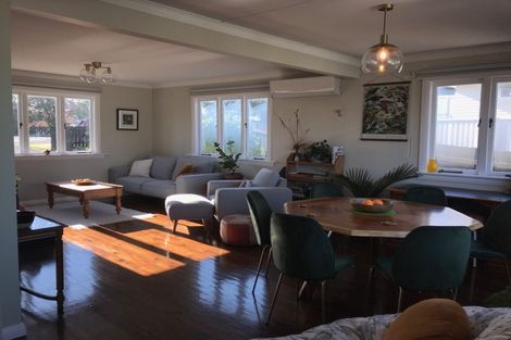 Photo of property in 51 Awaroa Road, Sunnyvale, Auckland, 0612