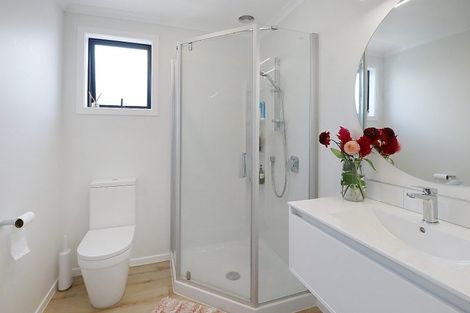 Photo of property in 33 Doug Jensen Street, Wallaceville, Upper Hutt, 5018