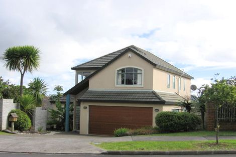 Photo of property in 3 Ribbonwood Crescent, Goodwood Heights, Auckland, 2105