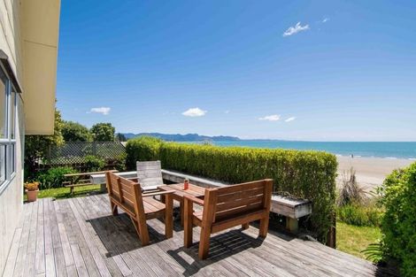 Photo of property in 252 Patons Rock Road, Patons Rock, Takaka, 7182
