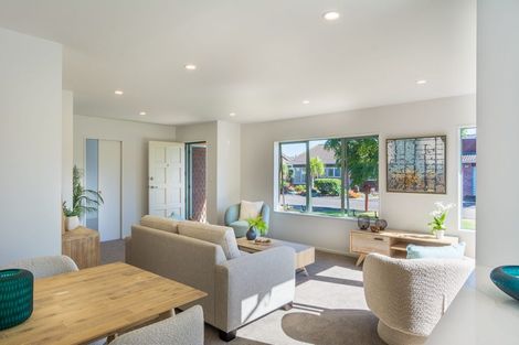 Photo of property in 19 The Grove, Red Beach, 0932