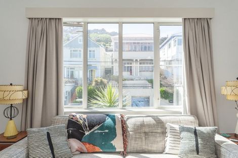 Photo of property in Hamilton Flats, 3/9 Hawker Street, Mount Victoria, Wellington, 6011