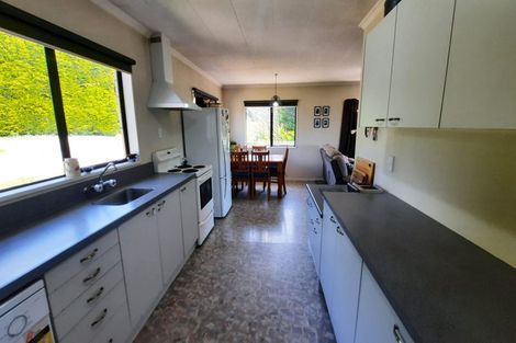 Photo of property in 183 Gunn Road, Warepa, Balclutha, 9273