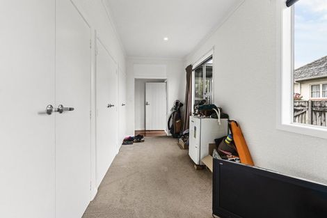 Photo of property in 37 Somerset Street, Brooklands, New Plymouth, 4310