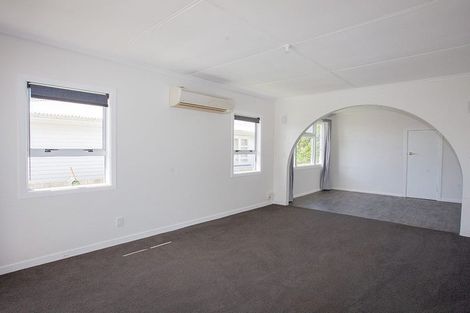 Photo of property in 3a Grey Street, Waitara, 4320