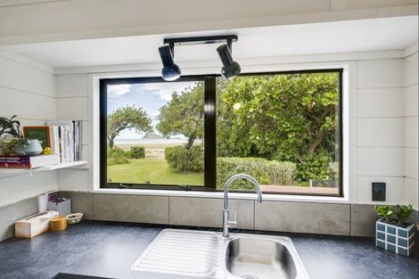 Photo of property in 106 Tiakitai Road, Waimarama, Havelock North, 4294