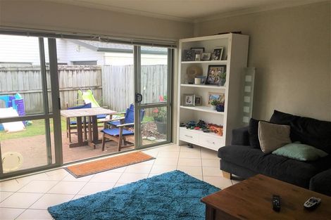 Photo of property in 49 Tiri Tiri Road, Birkdale, Auckland, 0626