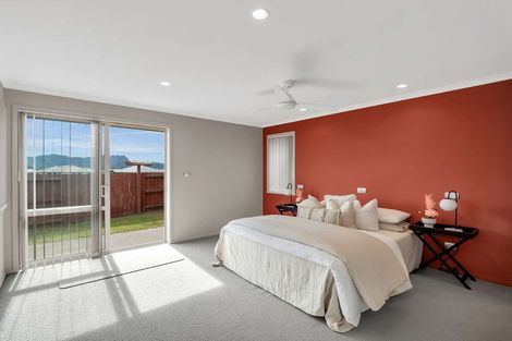 Photo of property in 11 Wai Place, One Tree Point, 0118