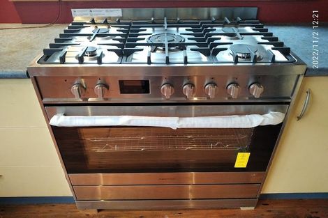 Photo of property in 110 Waiwhetu Road, Waterloo, Lower Hutt, 5011