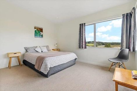 Photo of property in 27 Matheson Road, Red Beach, 0932