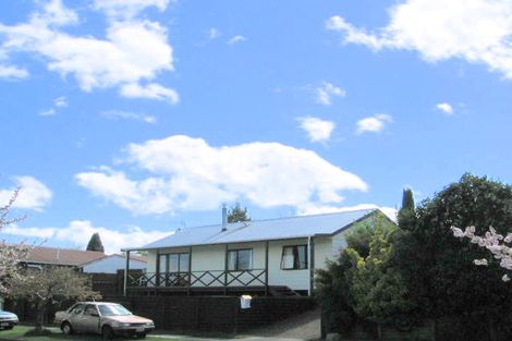 Photo of property in 6 Arthur Crescent, Hilltop, Taupo, 3330
