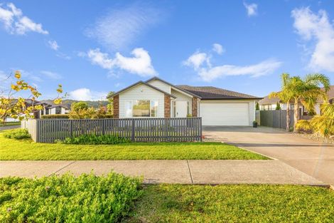 Photo of property in 26 Korako Drive, Kumeu, 0810