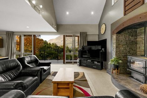 Photo of property in 79 Arawata Terrace, Sunshine Bay, Queenstown, 9300