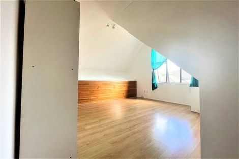 Photo of property in 2/17 Morrow Avenue, Bucklands Beach, Auckland, 2012