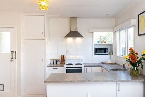 Photo of property in 2a Hinton Road, Taradale, Napier, 4112