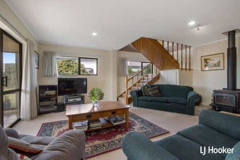 Photo of property in 16 Pohutukawa Drive, Athenree, Katikati, 3177