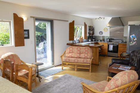 Photo of property in 257 Metcalfe Road, Matakohe, 0593