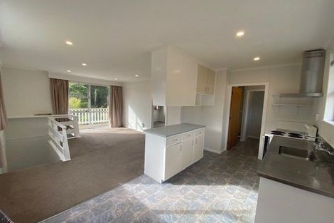 Photo of property in 3b Peckham Grove, Tawa, Wellington, 5028