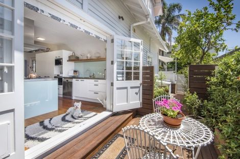 Photo of property in 1 Macky Avenue, Devonport, Auckland, 0624