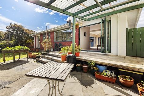 Photo of property in 23 Parkvale Road, Karori, Wellington, 6012